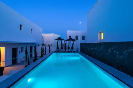 Central Boutique Hotel by Naoussa Hills Adults Only
