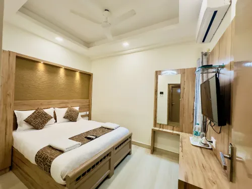 Stay Court - Business Class Hotel - Near Central Railway Station