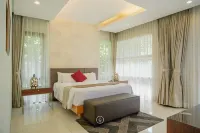 Breeze Blows City View Villa 4 Bedrooms and 1 Familly Bedroom with a Private Heated Swimming Pool