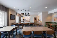 堪薩斯城機場萬豪萬楓酒店 - 早餐