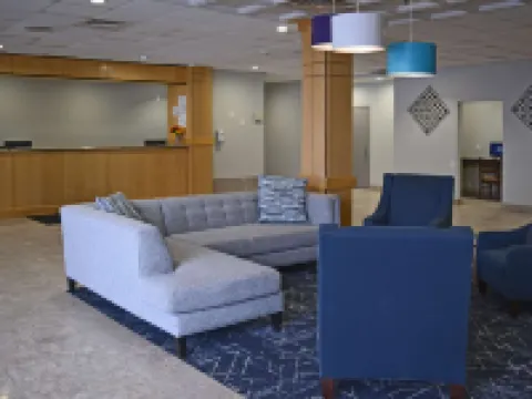 Quality Inn & Suites East Syracuse - Carrier Circle Hotels in De Witt