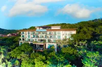 Kimpton Grand Roatan Resort and Spa Các khách sạn gần Gumbalimba Park