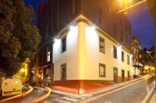 Funchal Design Hotel Hotels in der Nähe von Manor Estate of the Crosses Museum (Quinta das Cruzes)