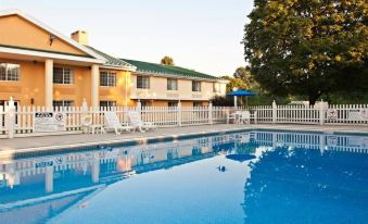 Baymont by Wyndham Harrisburg