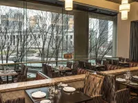 The Plaza Hotel Columbus at Capitol Square - فطور