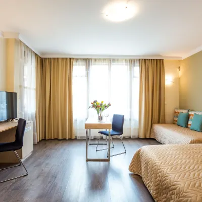 Geneva Hotel Hotels near Mineral water source (free)