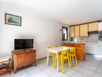 Les Mimosanes Hotels near Plage de Cabasson