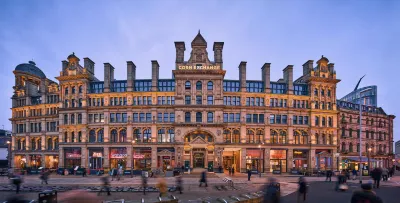 Roomzzz Manchester Victoria Hotels in der Nähe von Milliners Wharf