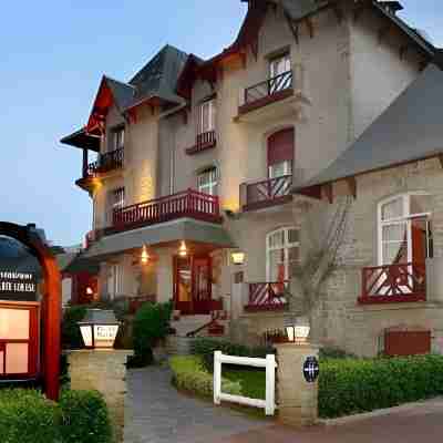 Le Castel Marie Louise Hotel Exterior