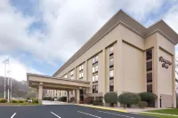 Hampton Inn Peoria-East at the Riverboat Casino فنادق في Fondulac Township
