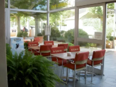 Cit'Hôtel le Louvre Orange