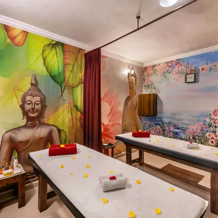 Golden Tulip Goa Candolim