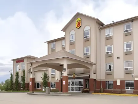 Super 8 by Wyndham Fort Nelson BC