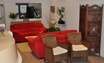 Hôtel le Quai 9 , ex le Challans