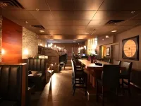 Podollan Inn & Spa - Grande Prairie - Bares