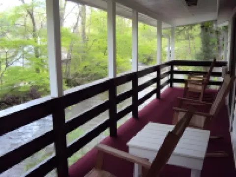 Five Star Inn - Maggie Valley