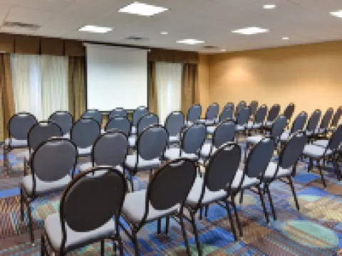 Holiday Inn Express & Suites ALBUQUERQUE AIRPORT by IHG โรงแรมในแอลบูเคอร์คี