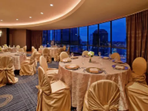 Crowne Plaza KANSAS CITY DOWNTOWN by IHG Hotels in Kansas City