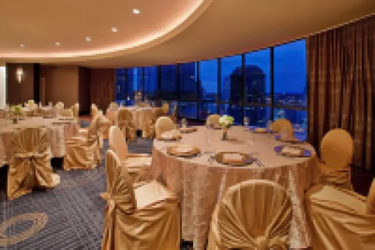 Crowne Plaza KANSAS CITY DOWNTOWN by IHG