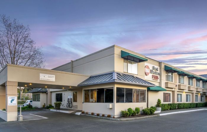 Best Western Plus Edmonds Harbor Inn
