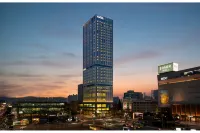 Nine Tree Premier Rokaus Hotel Seoul Yongsan Hotellit kohteessa Yongsan-gu