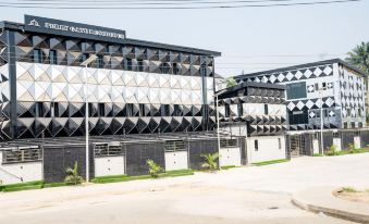 Perly Gate Residence
