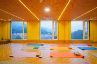 Hotel Nirvana Bliss, Behind Parmarth Niketan