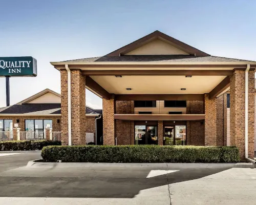 Comfort Inn Hotels in Dumas