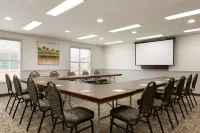 Days Inn by Wyndham Steinbach Hotels in Steinbach