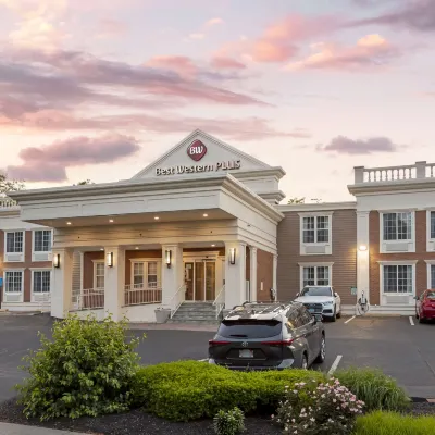 Best Western Plus Fairfield Hotel Hotels near Lafayett Park