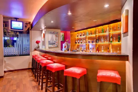 Hotel Mutiara Ambon Отели в г. Sirimau