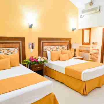 Centro Hotel Villa las Margaritas Rooms