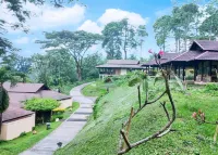 Finna Golf & Country Club Hotels in Gempol