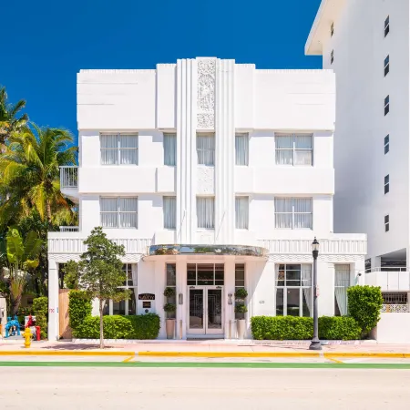 The Savoy Hotel & Beach Club Отели рядом с достопримечательностью «Парк Саус-Пуанте»