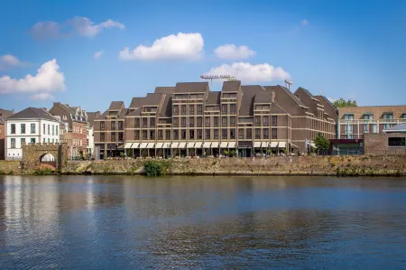 Crowne Plaza Maastricht Отели в г. Маастрихт