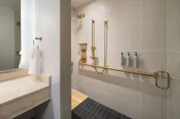 Residence Inn Chicago Downtown Magnificent Mile Hotels near Magnificent Mile