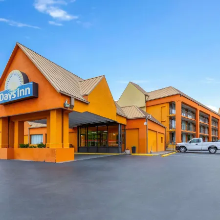 Days Inn by Wyndham Knoxville East