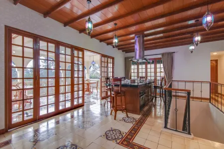 Casa De Arumanis by Kava Stay Отели рядом с достопримечательностью «Geological Museum»