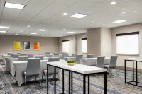Holiday Inn Express & Suites BIRMINGHAM-IRONDALE (EAST) by IHG - 3-Star