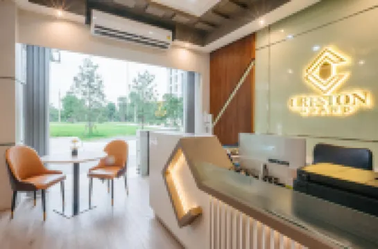 เครสตัน แกรนด์ โรงแรมในอำเภอ บางปลาม้า