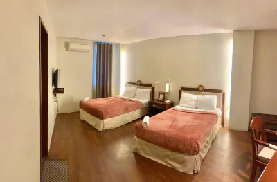 Cebu-Century-Plaza Hotel فنادق في مدينة سيبو