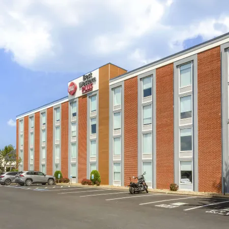 Best Western Plus Beckley Inn