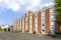 Best Western Plus Beckley Inn - 3-Star