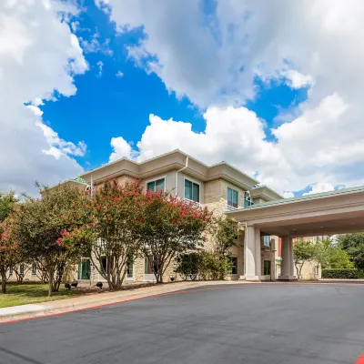 Holiday Inn Express & Suites AUSTIN SW - SUNSET VALLEY by IHG Hotels near Austin Zoo