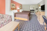 Days Inn & Suites by Wyndham Pine Bluff Hotel di Pine Bluff