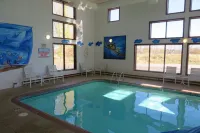 AmericInn by Wyndham Forest Lake - parking