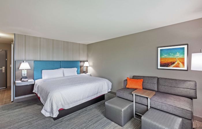 Hampton Inn by Hilton Gardner Conference Center