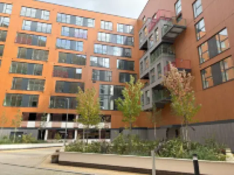 Apartments in Central Bracknell, 30mins from London Hotels in Bracknell