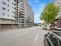 Heart of the City Stylish 1Br Flat Zodiak Stays