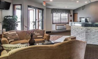 GreenTree Inn  Maryville - Bearcat Inn & Suites
